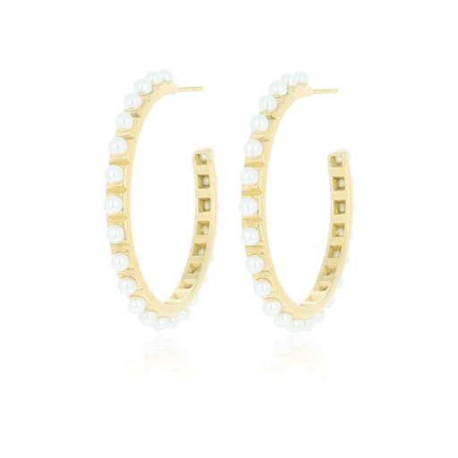 Gold earrings with pearls